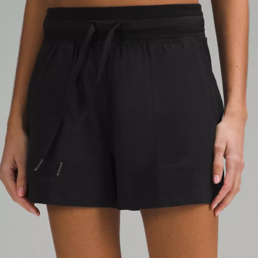 Lululemon Dance Studio High-Rise Short 3.5"